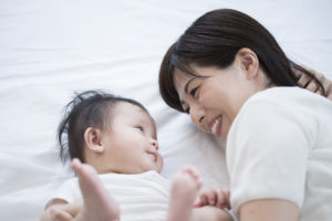 【夜泣きの科学】いつからいつまで?正しい知識と対策を専門家が解説！