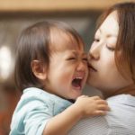 2歳、3歳で夜泣きをするのは何が原因?対処法は?保育士が解説!