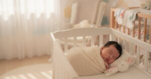 赤ちゃんの昼寝時間【月齢別】新生児〜1歳半までの理想スケジュールと寝かしつけのコツ